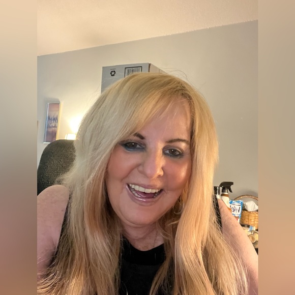 Meet your Posher, Susan - Picture 5 of 9